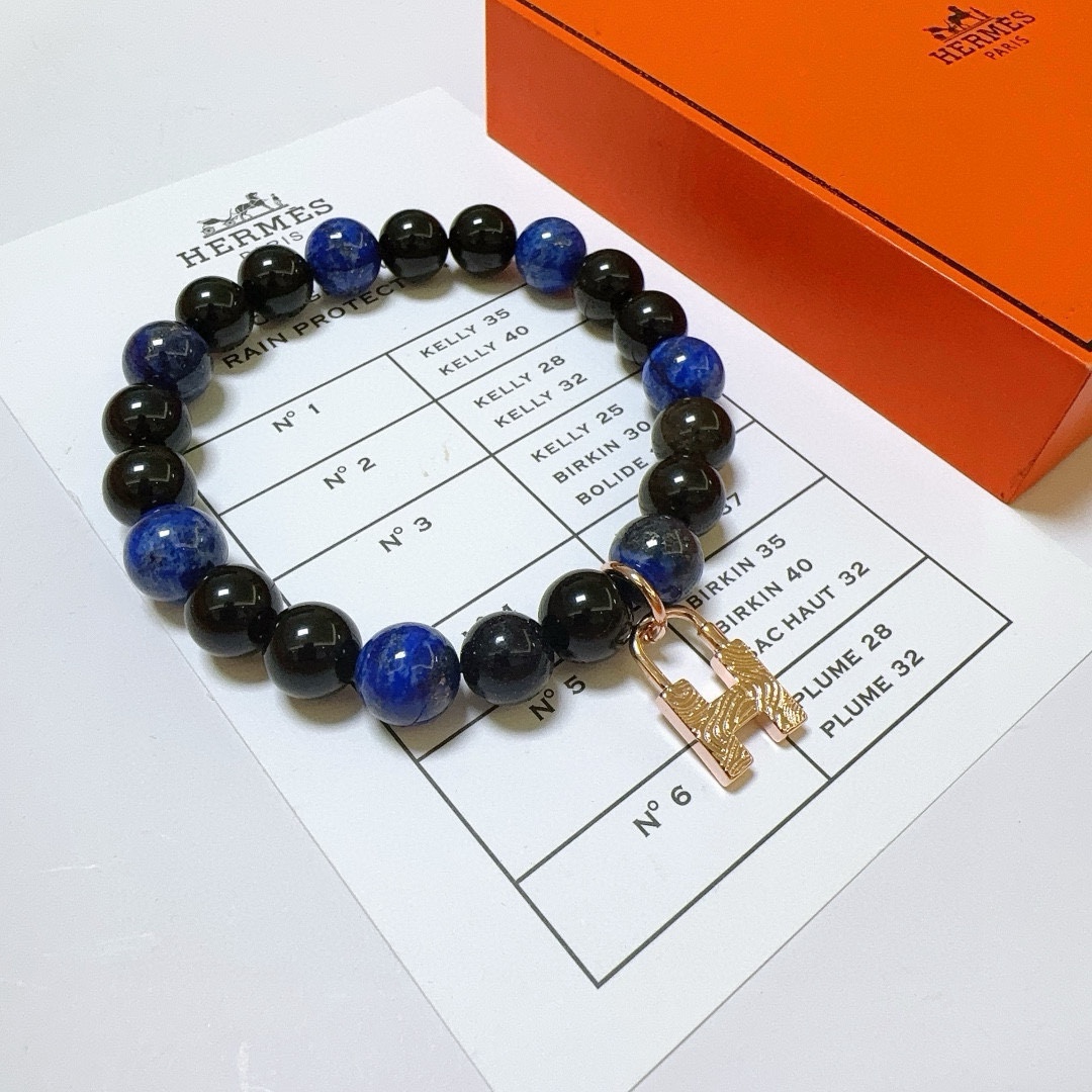 NO:106754,Batch New product release Hermas Hermes bracelet Luxury Hermes bracelet Blue Tiger Eye Stone bracelet Men and women The latest model full beaded bracelet has a higher grade Star-like style Anger Forest series H retro Hermes bracelet Size: 16-24 cm Details are used for the old version Non-market shiny style Non-market ordinary style This model has been released all the time Hermes is selling very well. Very easy to match clothes, accessories, hermes, hermes, bracelet19860909批 新品发布 Hermas爱马仕手链奢华爱马仕手串 蓝虎眼石手链男女同款 最新款全件串珠手链档次更高明星同款Anger Forest系列H复古爱马仕手链 尺寸:16-24厘米 细节对版做旧处理 非市面亮面版型 非市面普通做这款一直在出 爱马仕里面热卖款 非常好搭配衣服,饰品精品,hermes,hermes,bracelet,Jewelry