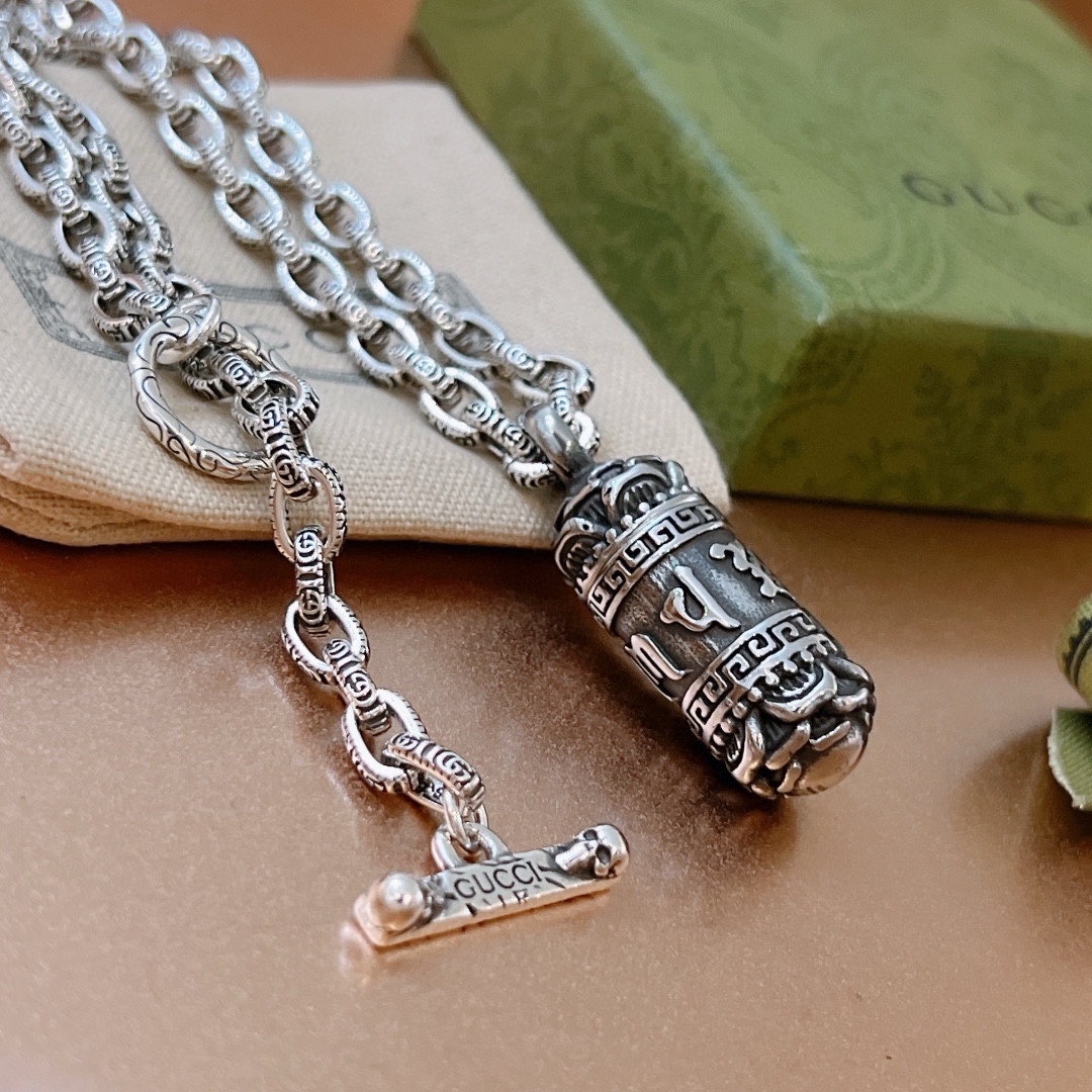 Gucci luxury necklace 6