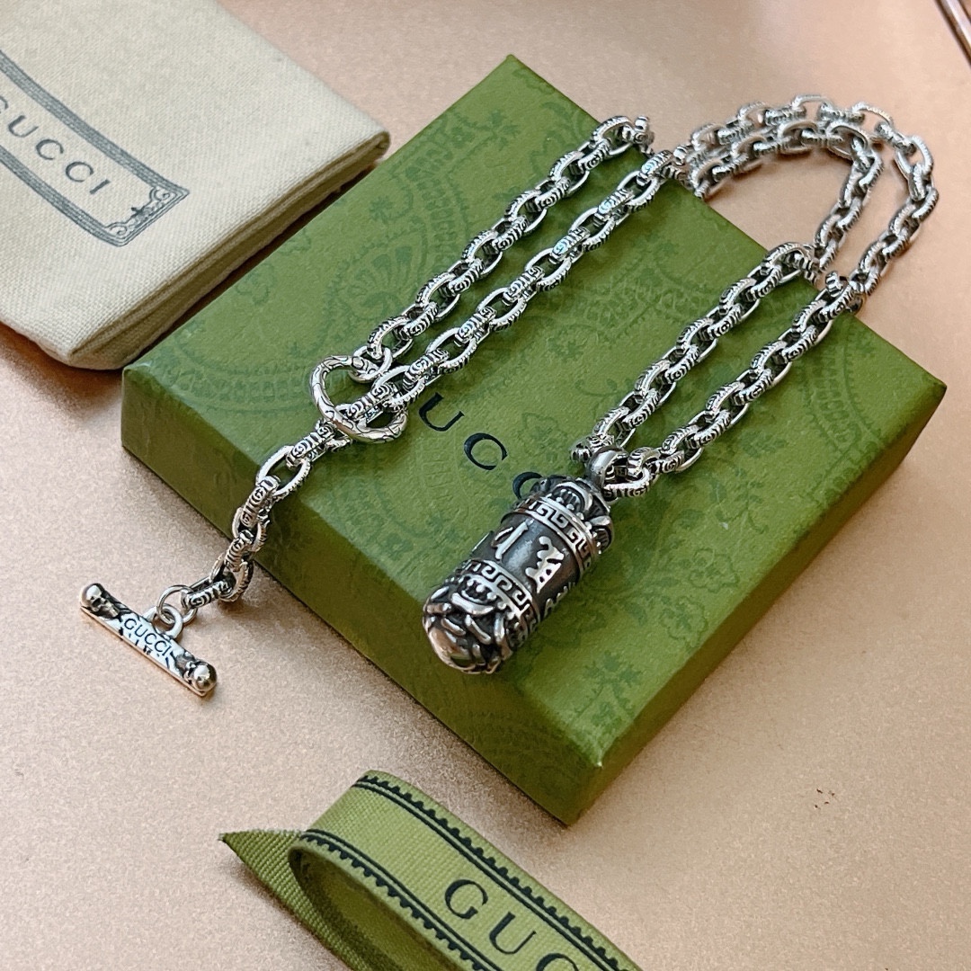 Gucci luxury necklace 4