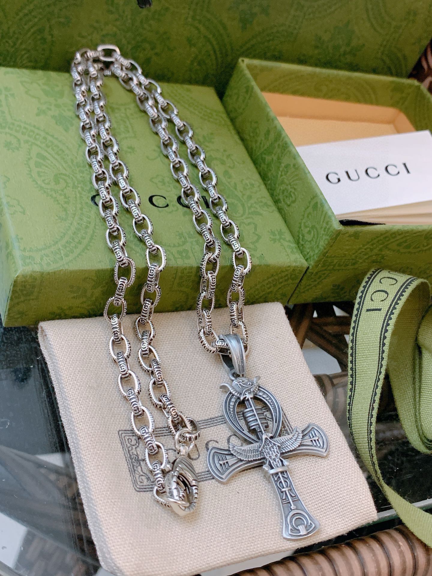 Gucci luxury necklace 2