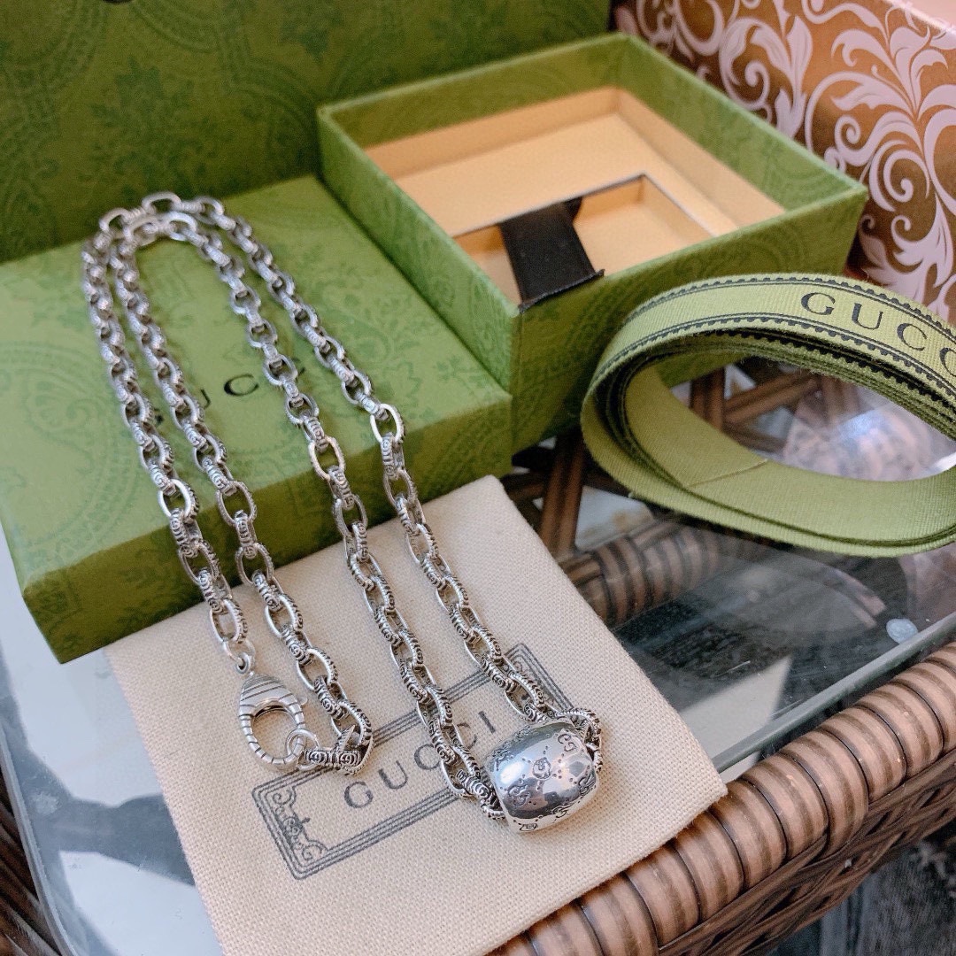 Gucci luxury necklace 9