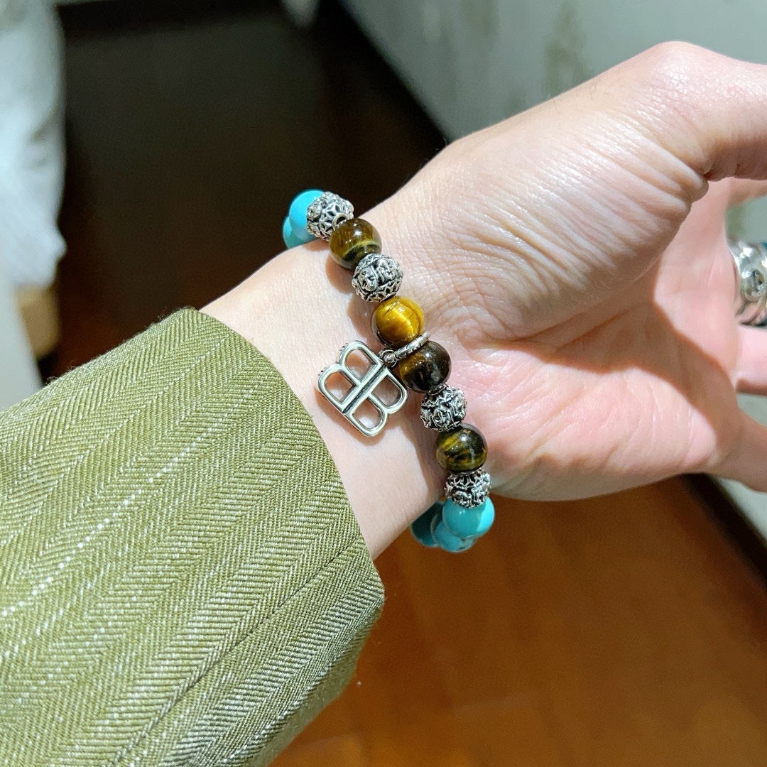 Balenciaga luxury bracelet 4