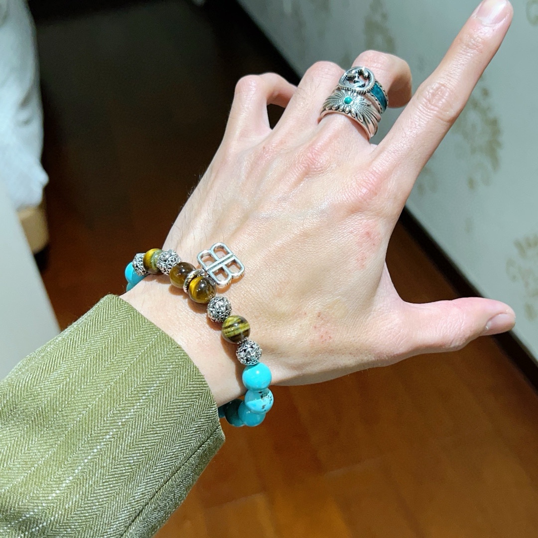 Balenciaga luxury bracelet 3