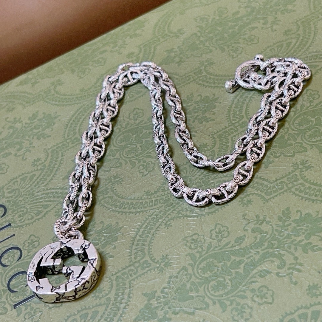 Gucci luxury necklace 8