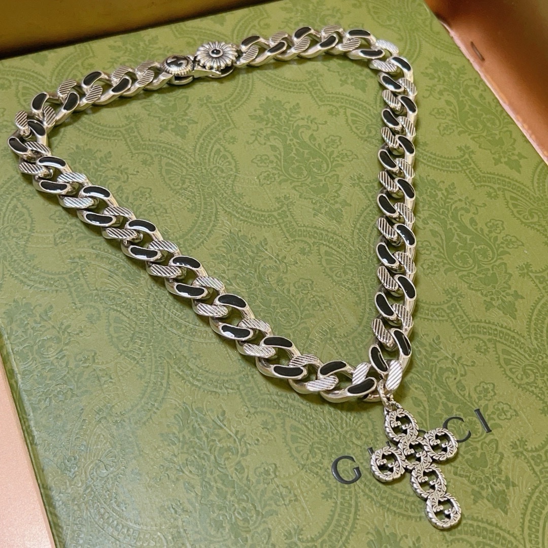 Gucci luxury designer product 5