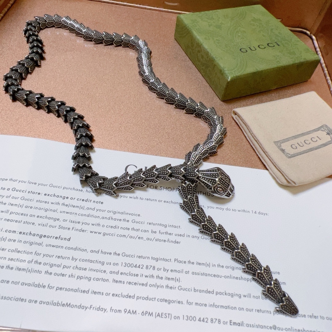 Gucci luxury necklace 2