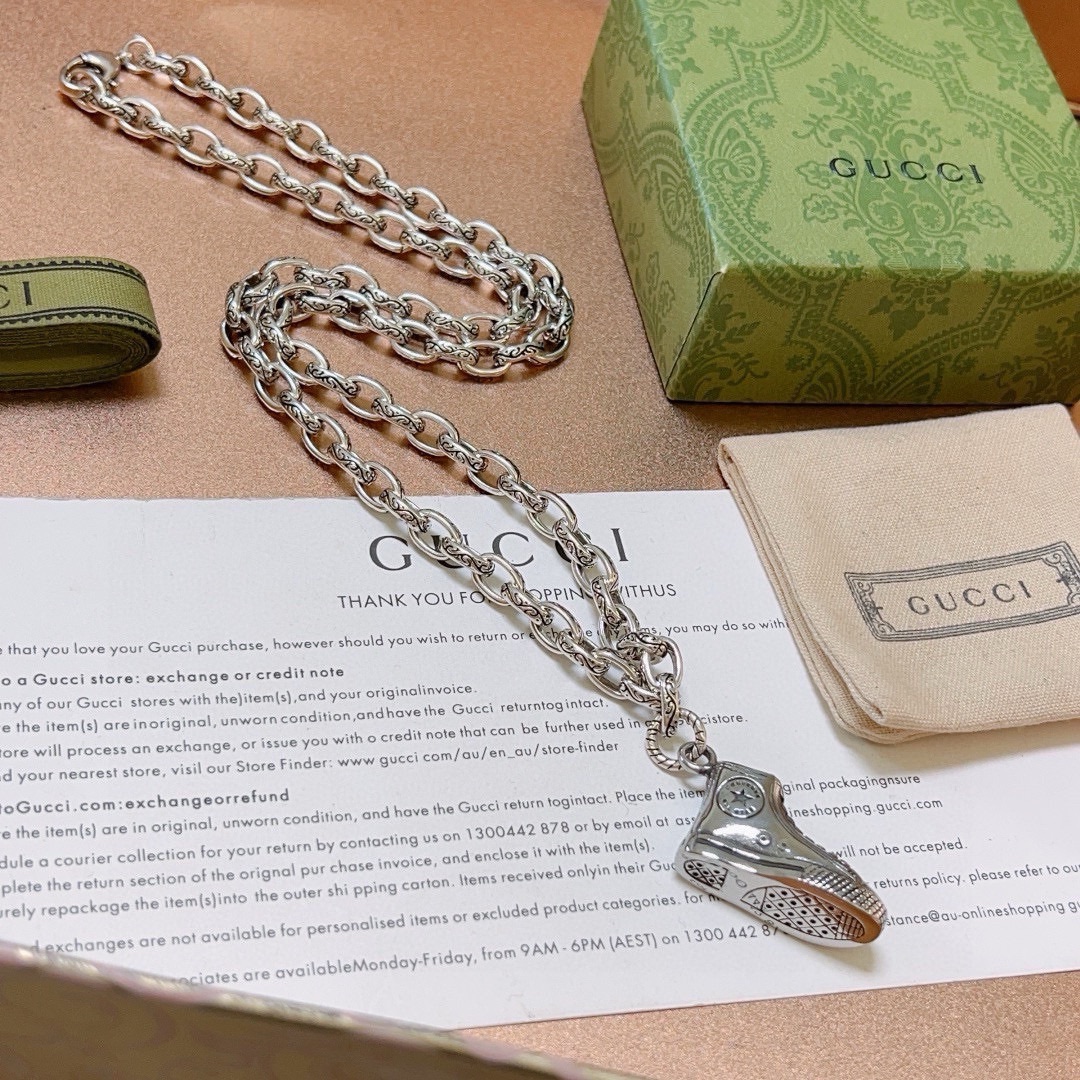 Gucci luxury necklace 4