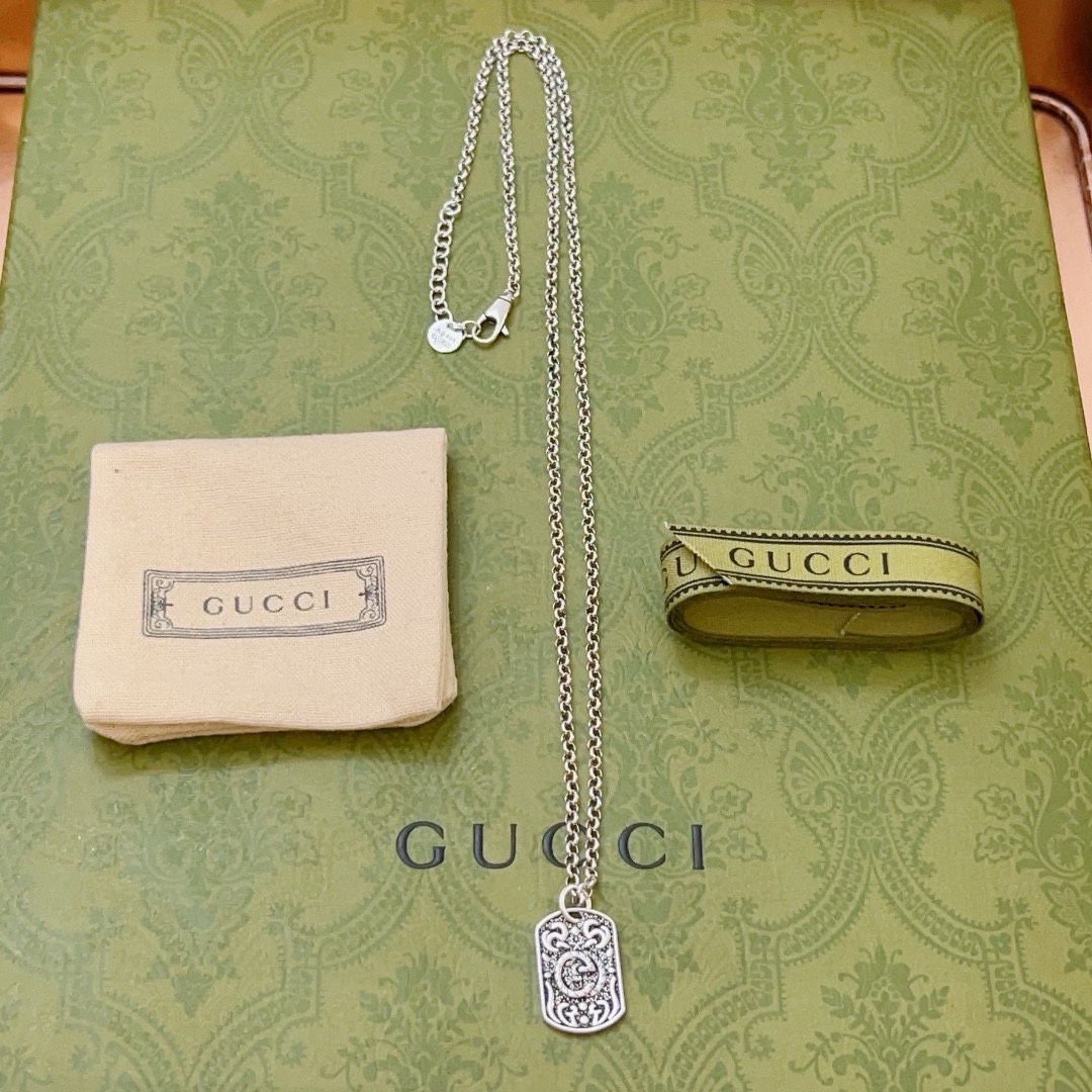 不爆不发 古驰官网新款同步更新 抖音带货网红首选 Gucci古驰项链最新款档次更高Anger Forest系列双g图案古驰项链定制项链 2