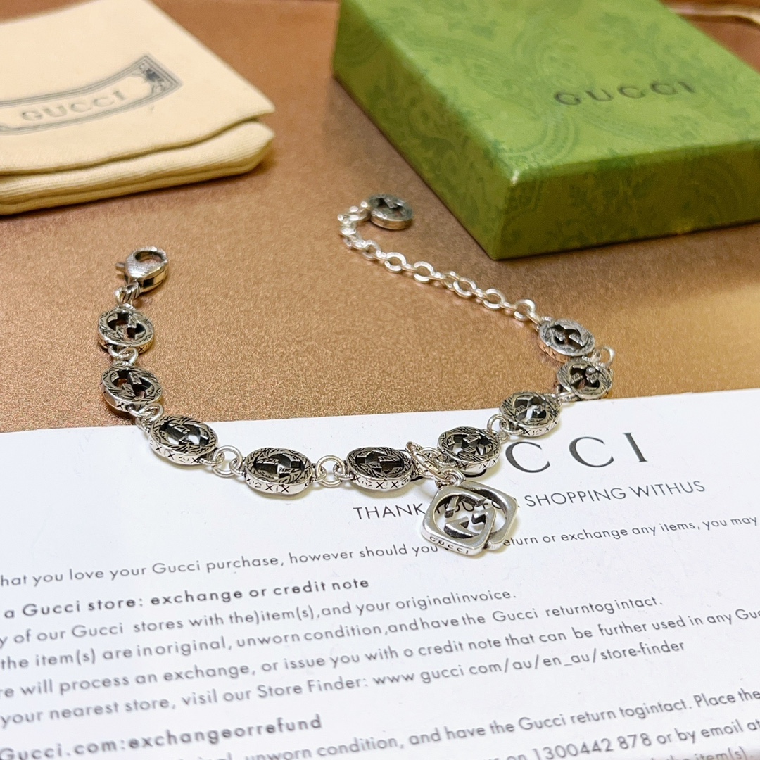 Gucci luxury bracelet 9