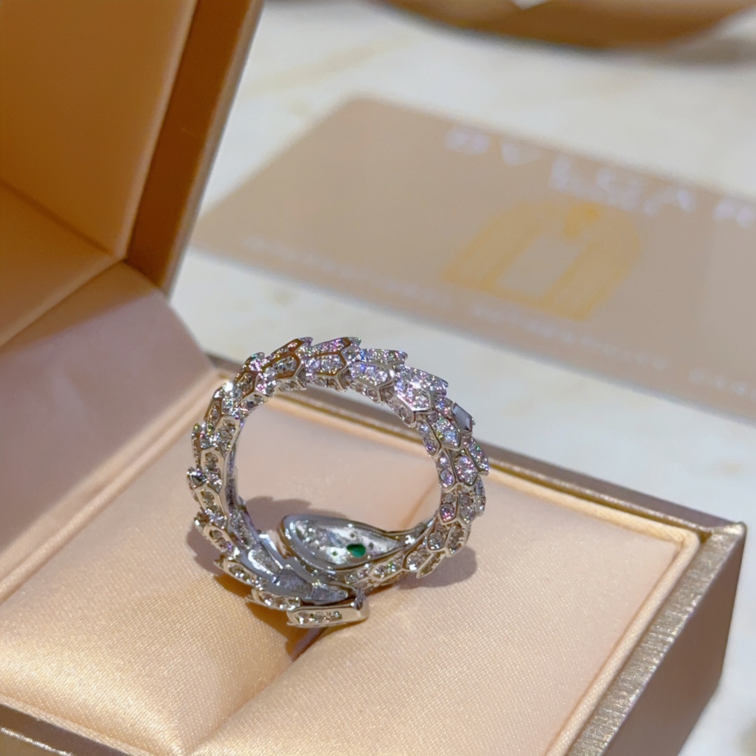 Bvlgari Boulie Divas’ Dream Necklace: Gold, Impeccable Detail, Elegant Design - 图片 8