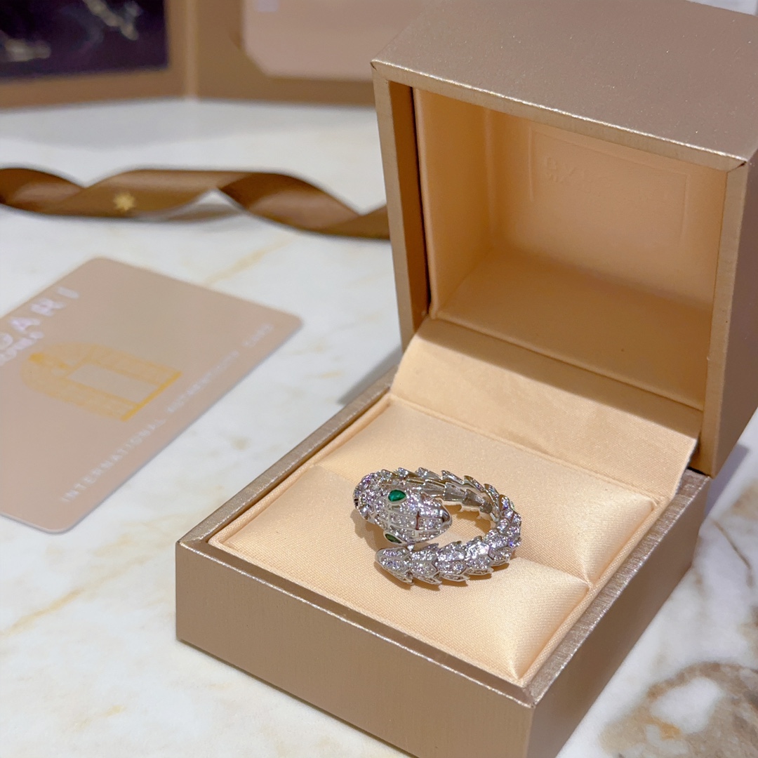Bvlgari Boulie Divas’ Dream Necklace: Gold, Impeccable Detail, Elegant Design - 图片 4