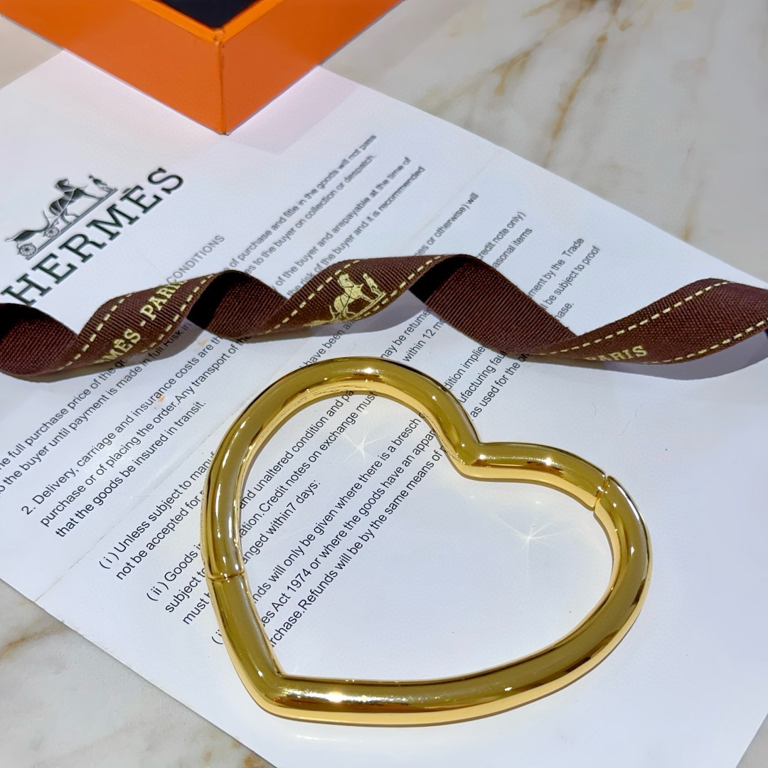 Hermès item 5