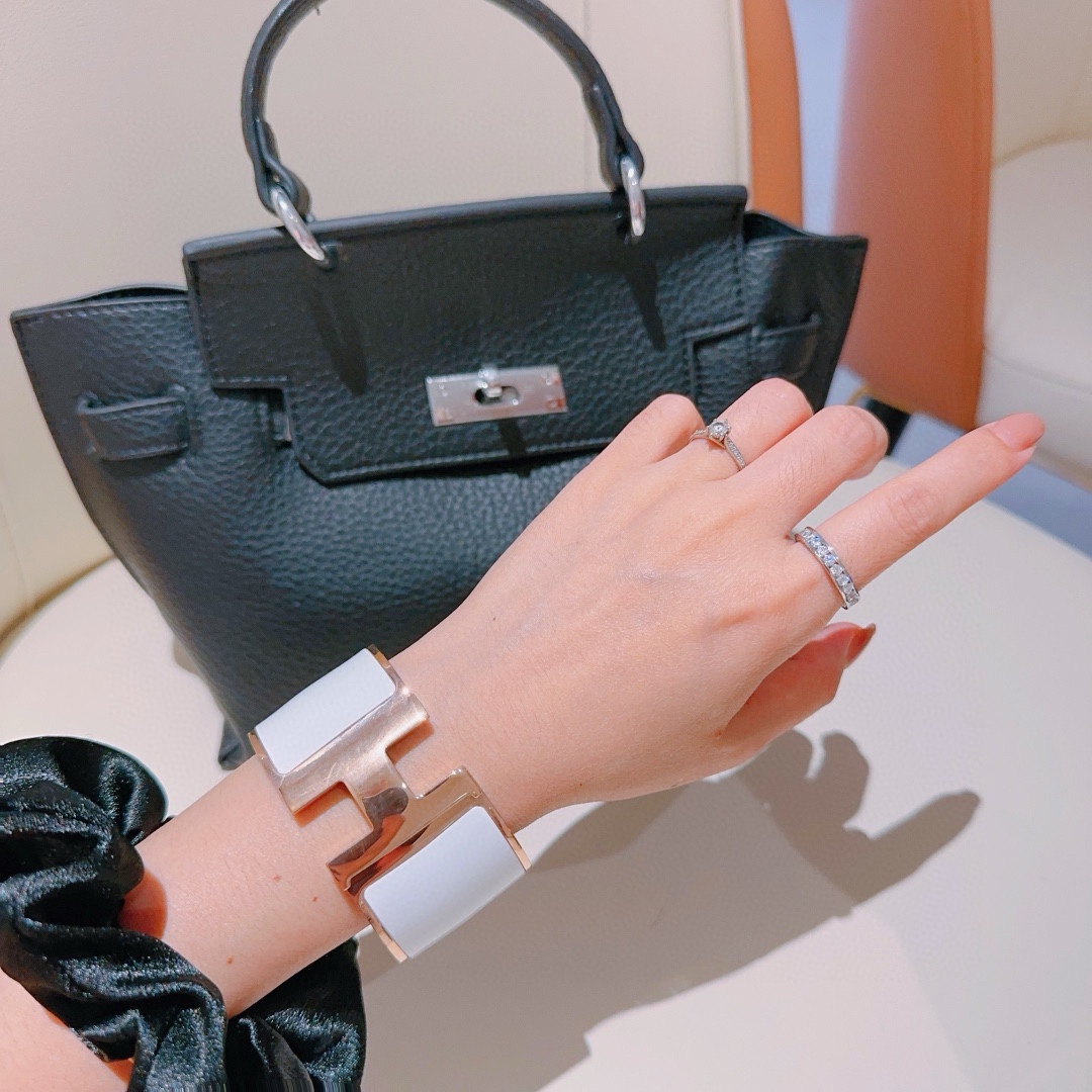 Hermès luxury item 3