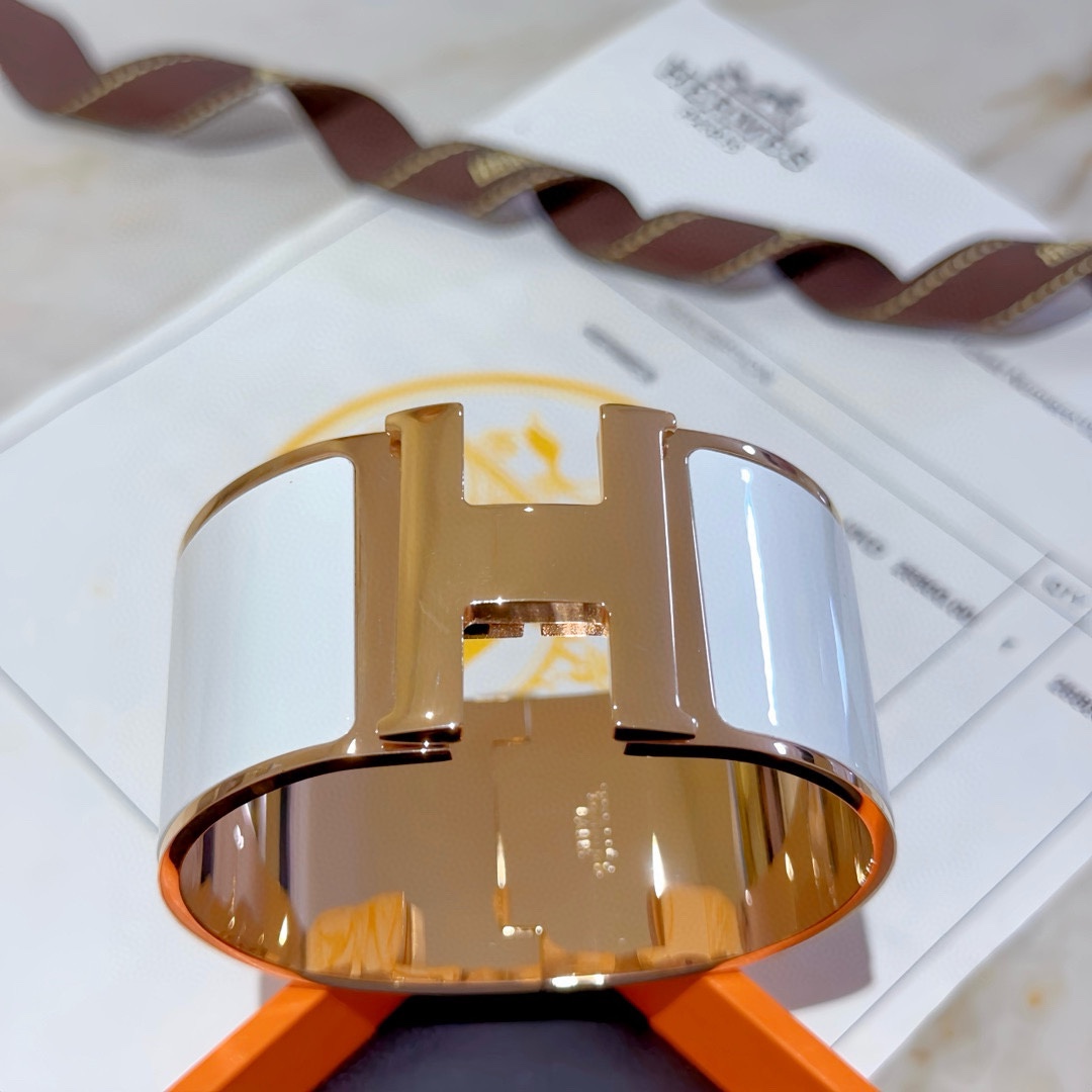 Hermès luxury item