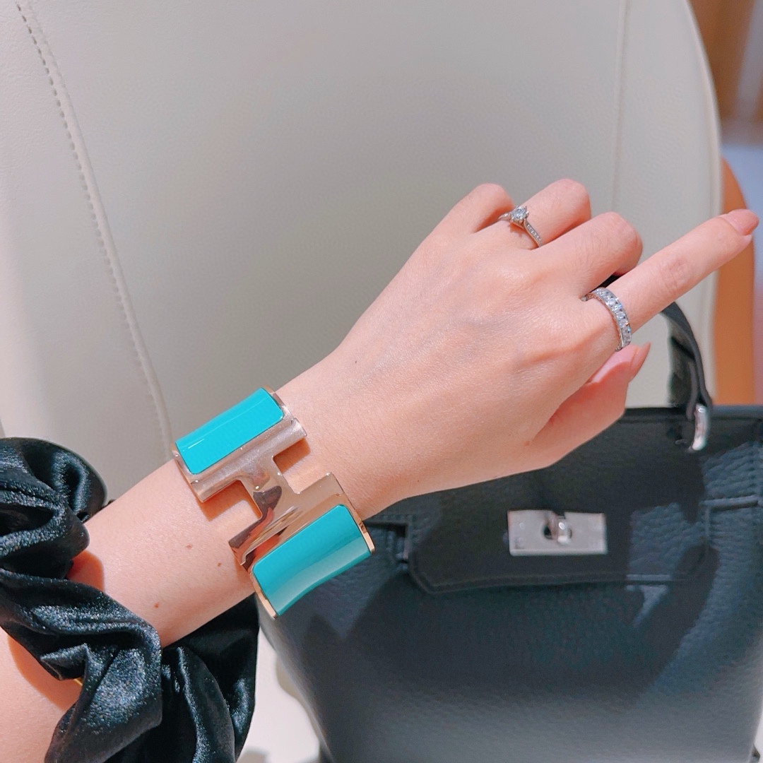 Hermes 阿尔加维蓝爱马仕手镯 ❗️定制 宽版手镯手环 珐琅工艺太考验师傅的手艺了 要确保色泽手工制作好[色][色] 定制 都爱爱马仕手镯 6