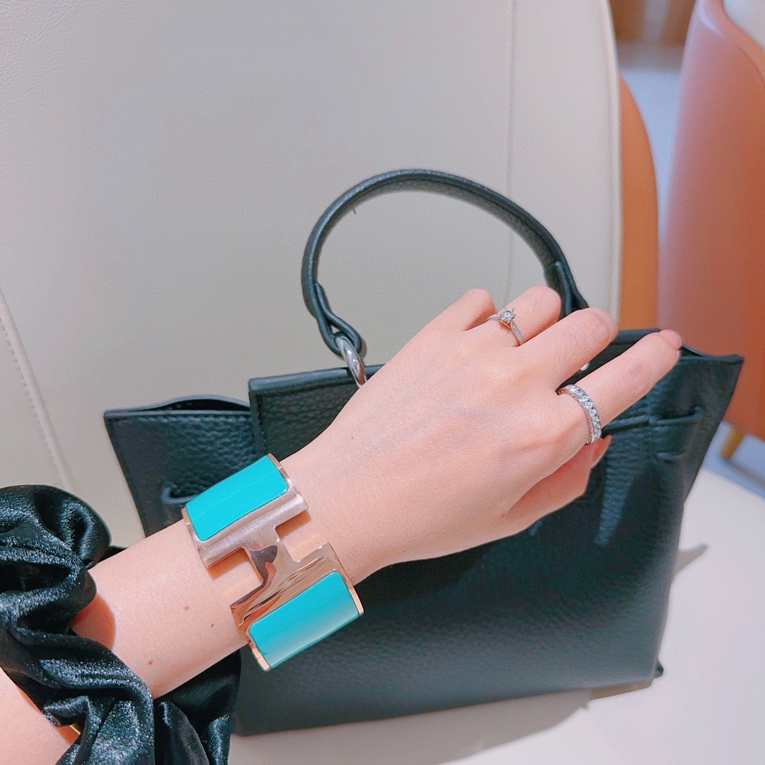 Hermes 阿尔加维蓝爱马仕手镯 ❗️定制 宽版手镯手环 珐琅工艺太考验师傅的手艺了 要确保色泽手工制作好[色][色] 定制 都爱爱马仕手镯 3