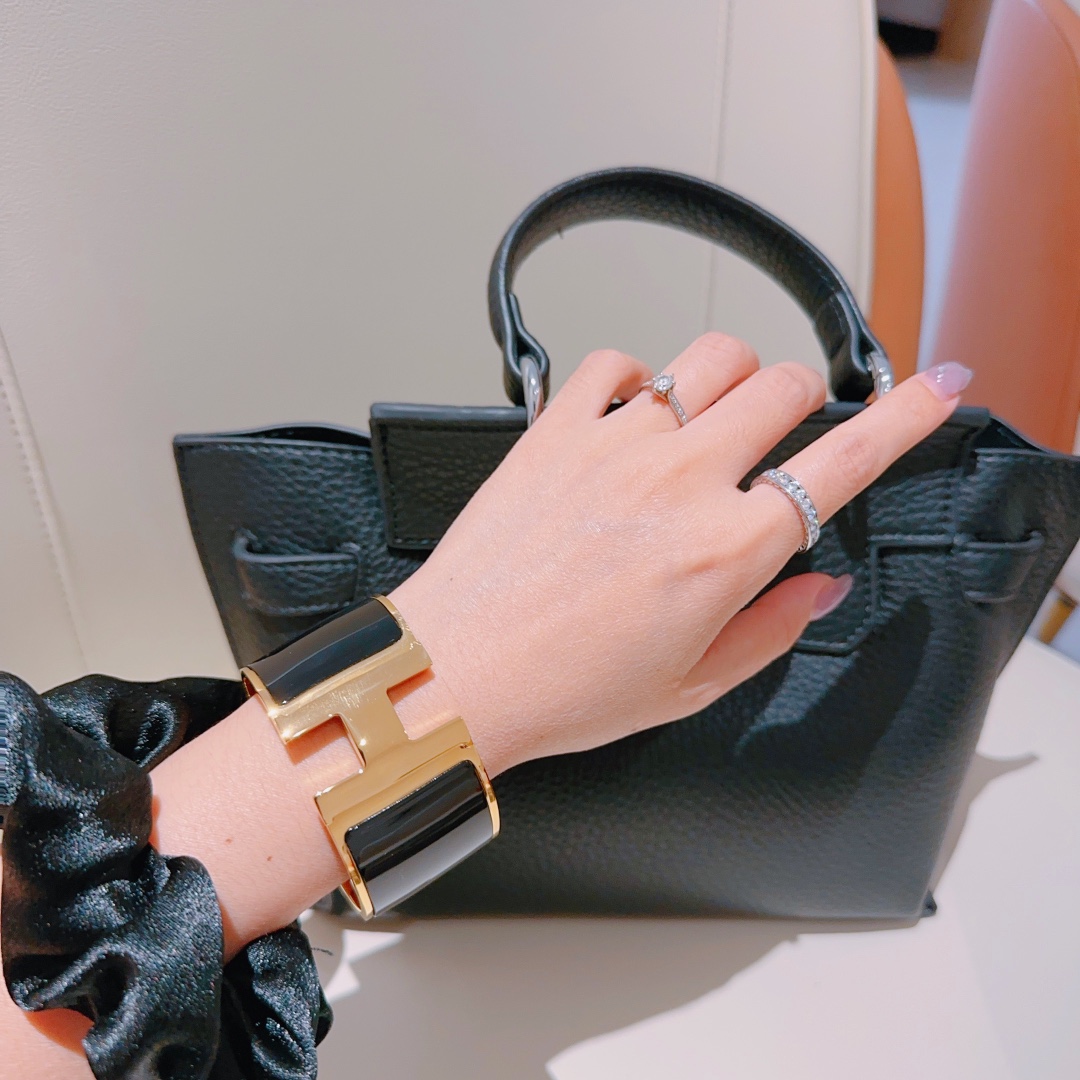 Hermès luxury item 3