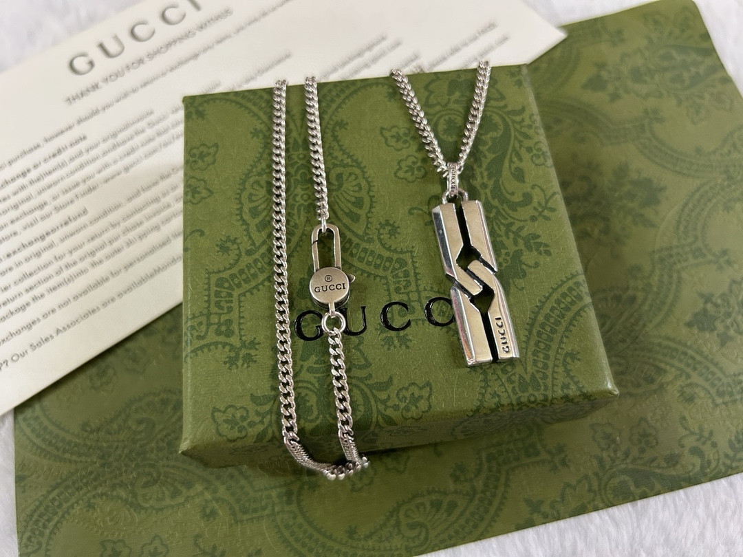 Gucci luxury necklace 9