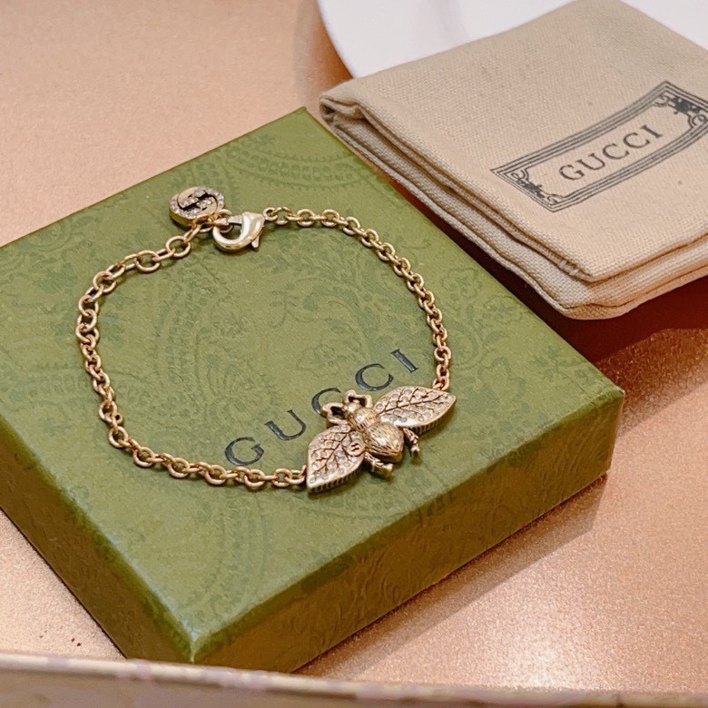 Gucci luxury bracelet 2