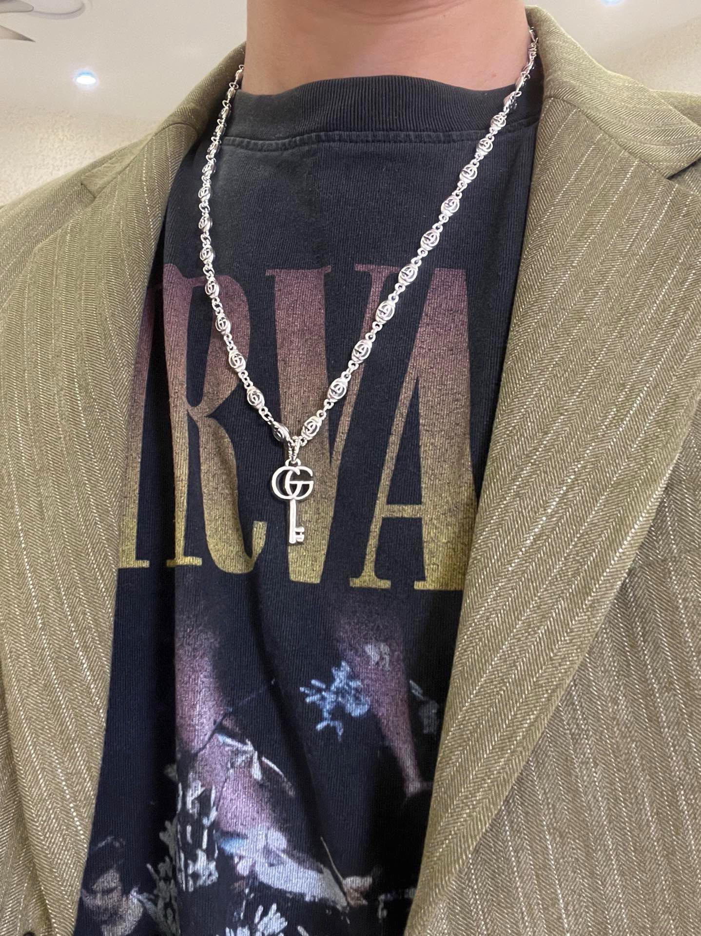 Gucci luxury necklace 9