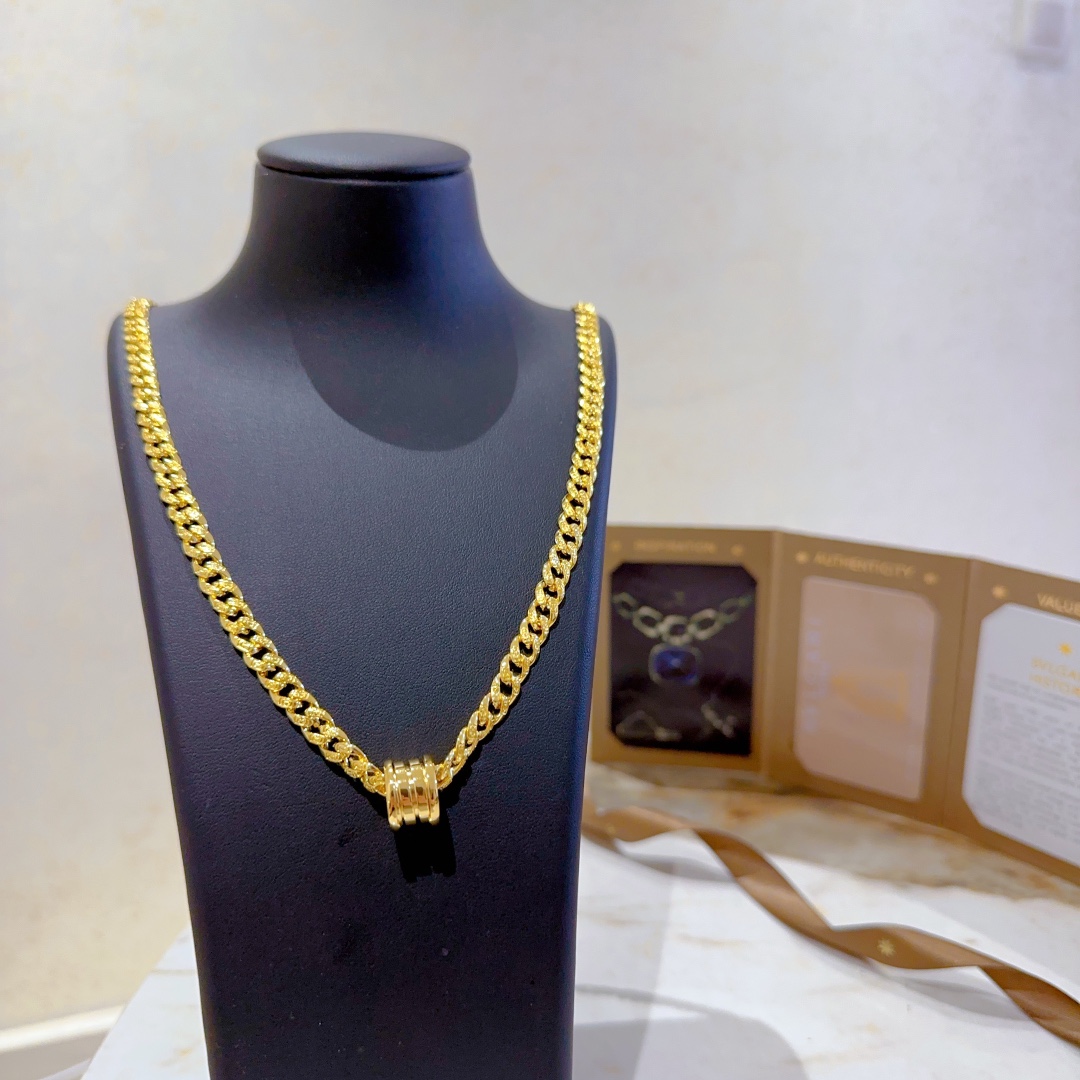 “BVLGARI Boulie DIVAS’ DREAM Necklace: Elegant Gold Design with Logo Detail” - 图片 5