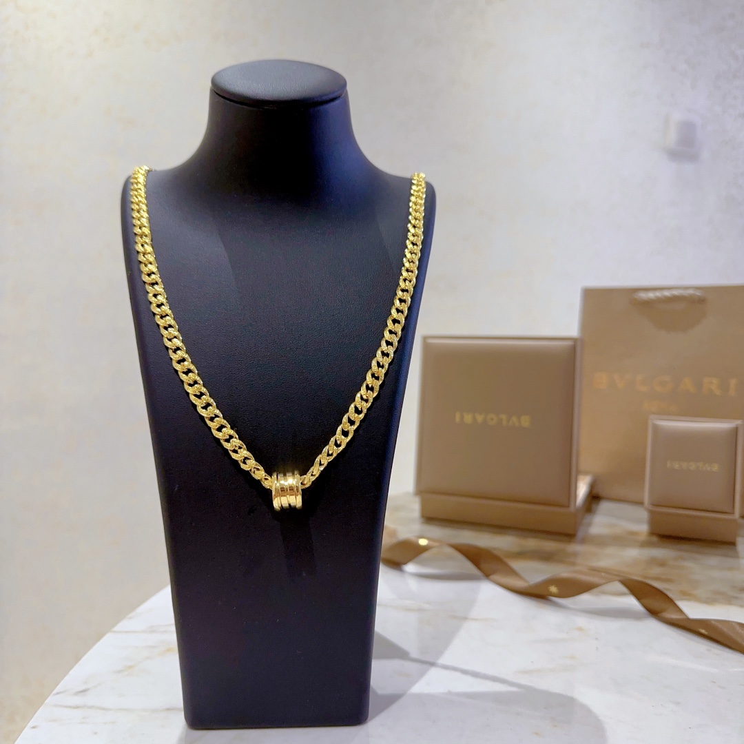 “BVLGARI Boulie DIVAS’ DREAM Necklace: Elegant Gold Design with Logo Detail” - 图片 2