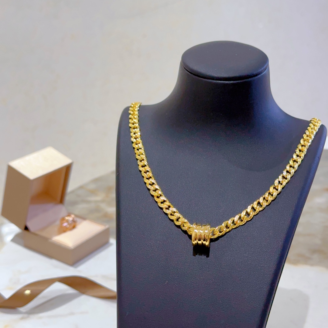 “BVLGARI Boulie DIVAS’ DREAM Necklace: Elegant Gold Design with Logo Detail” - 图片 8