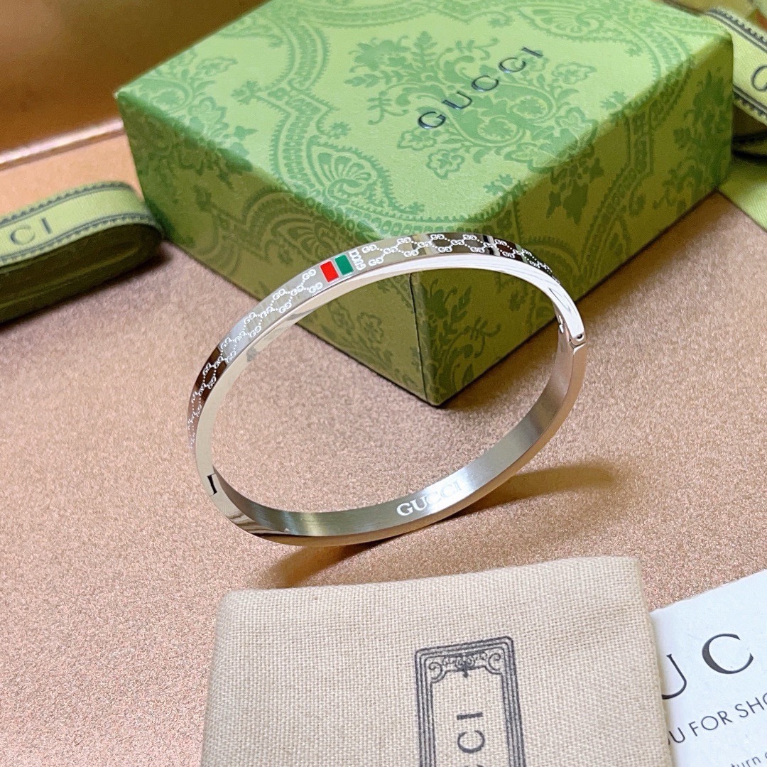 Gucci luxury item 7