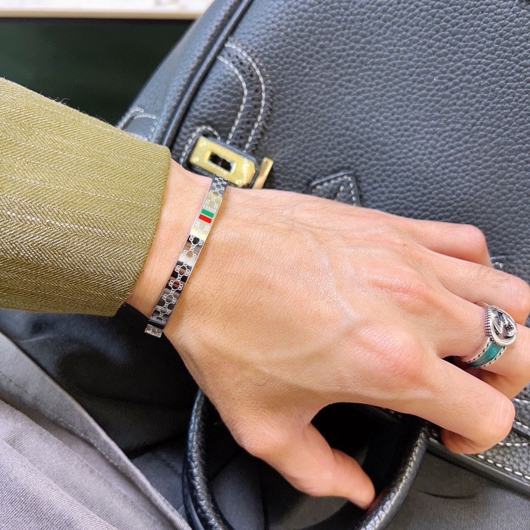 Gucci luxury item 3