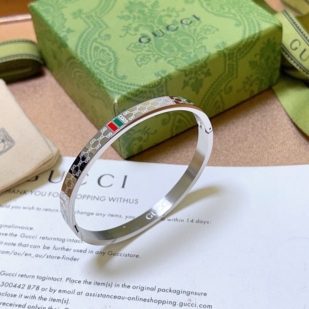 Gucci luxury item 4
