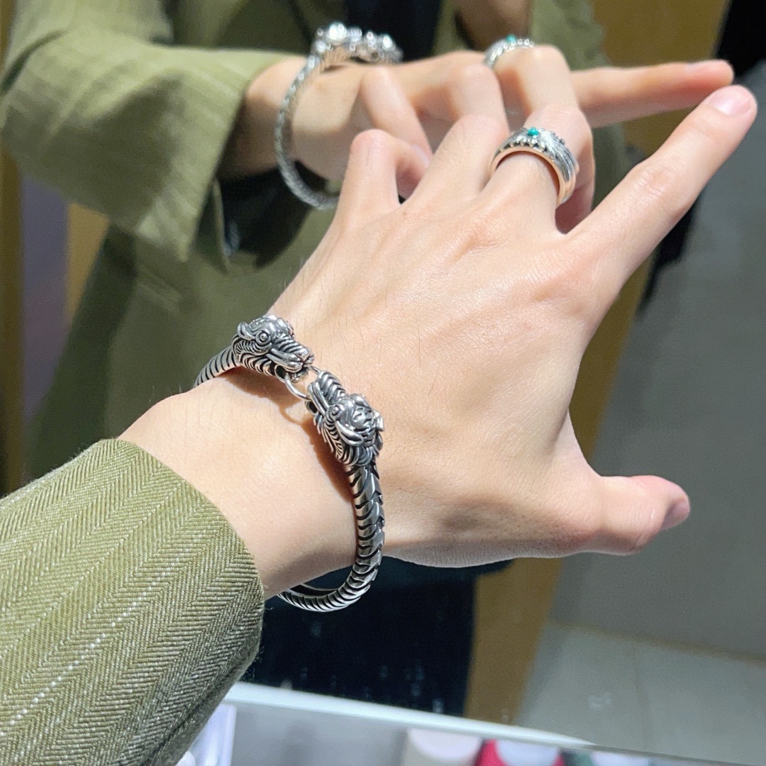 Gucci luxury item 9