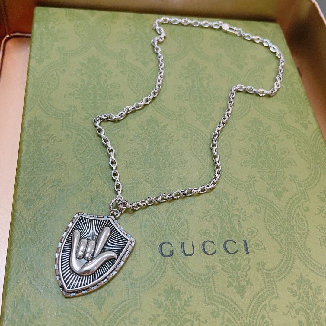 Gucci luxury necklace 6