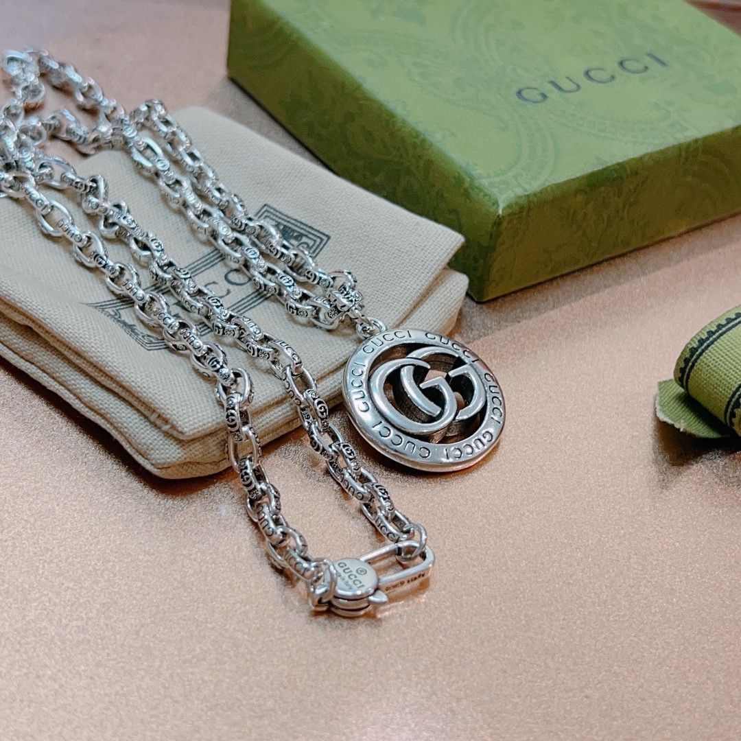 Gucci luxury necklace 8