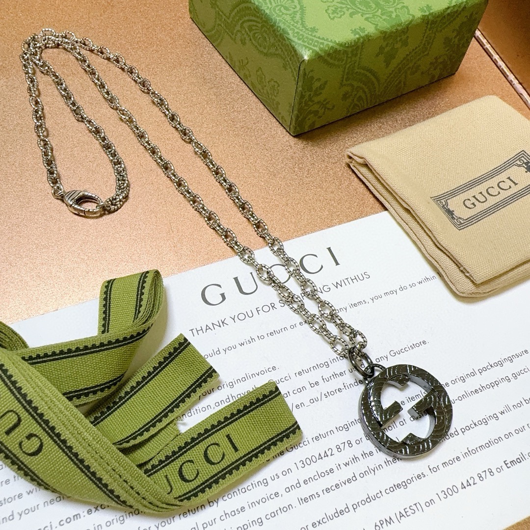 Gucci luxury necklace 4