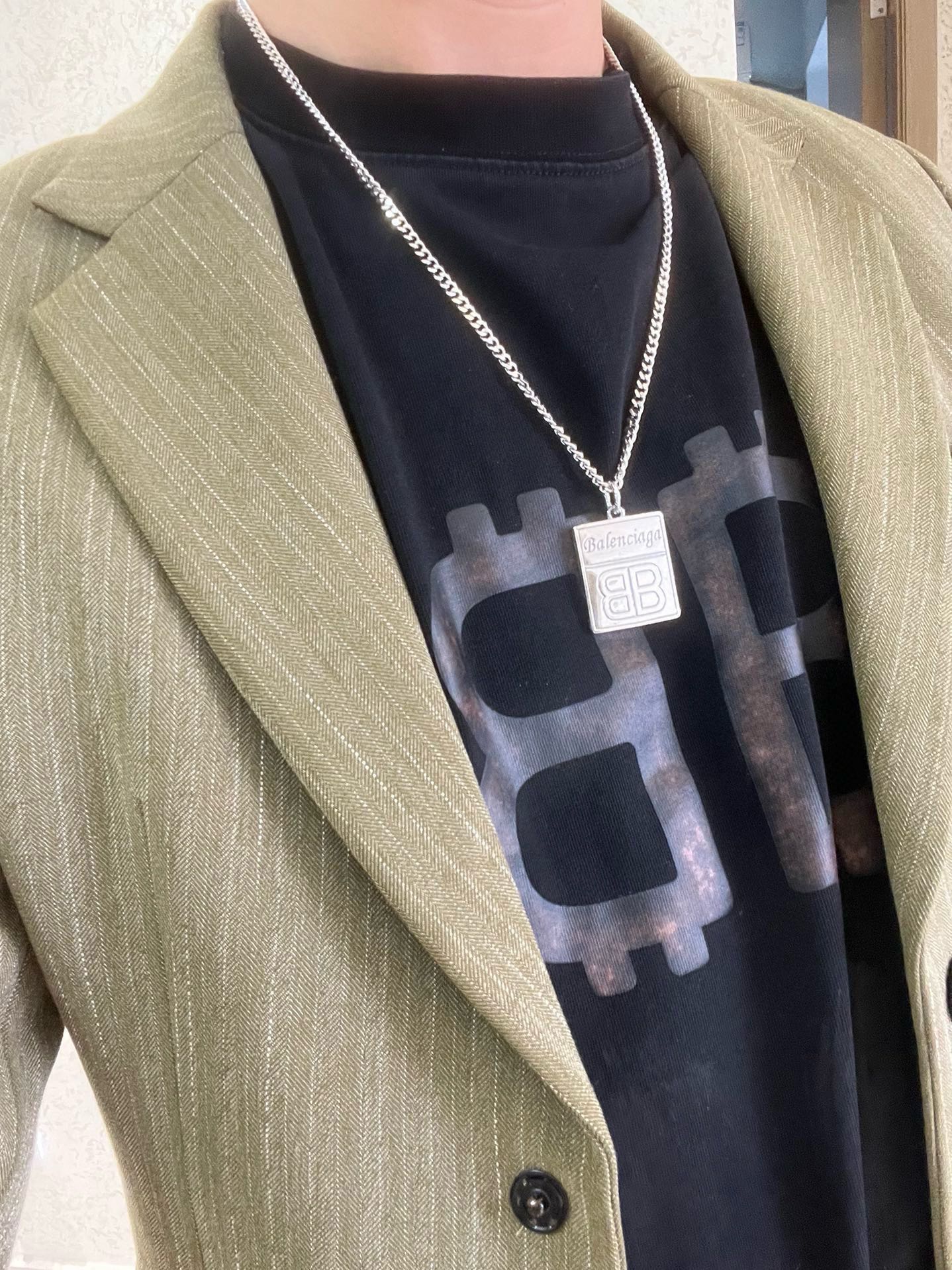 货🔹🔹新品 巴黎世家项链 Balenciaga 新款项链🔹 细节做工精细 每个细节流程到位 设计工艺精细 款 设计独特 复古风格 法国 2