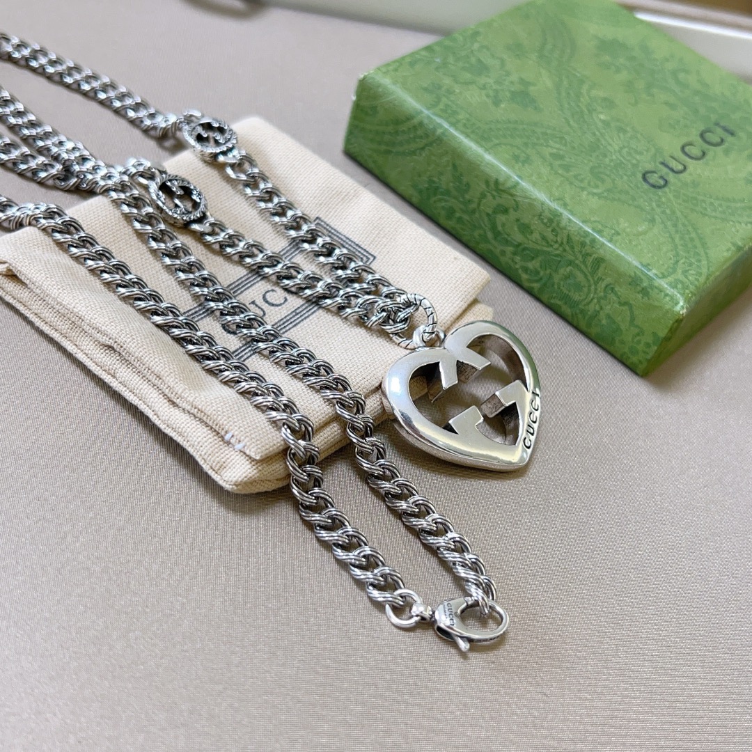 Gucci luxury necklace 2