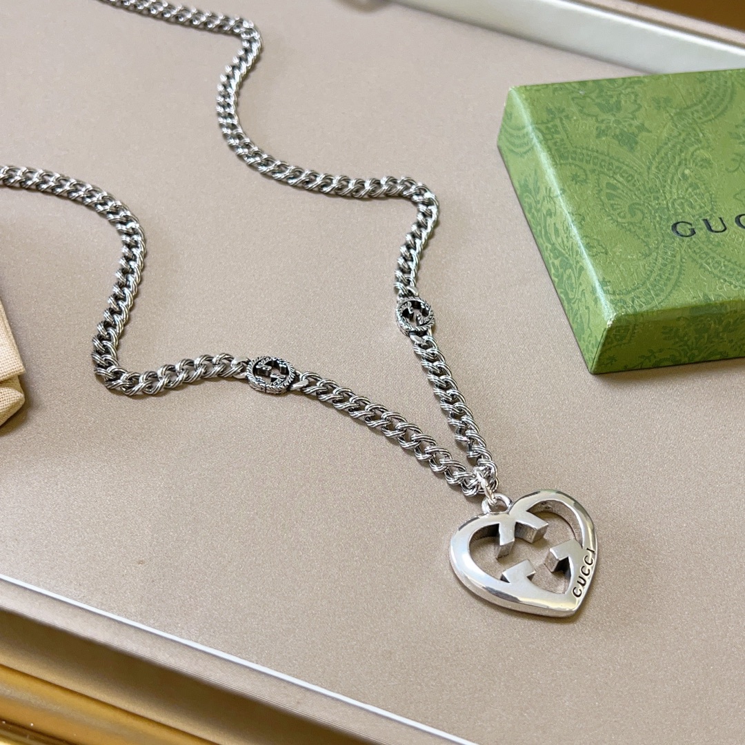 Gucci luxury necklace 4