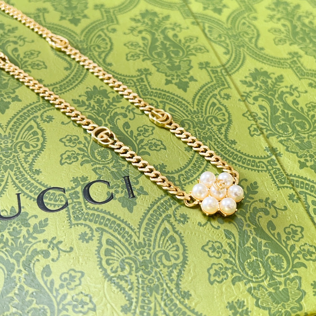 Gucci luxury necklace 3