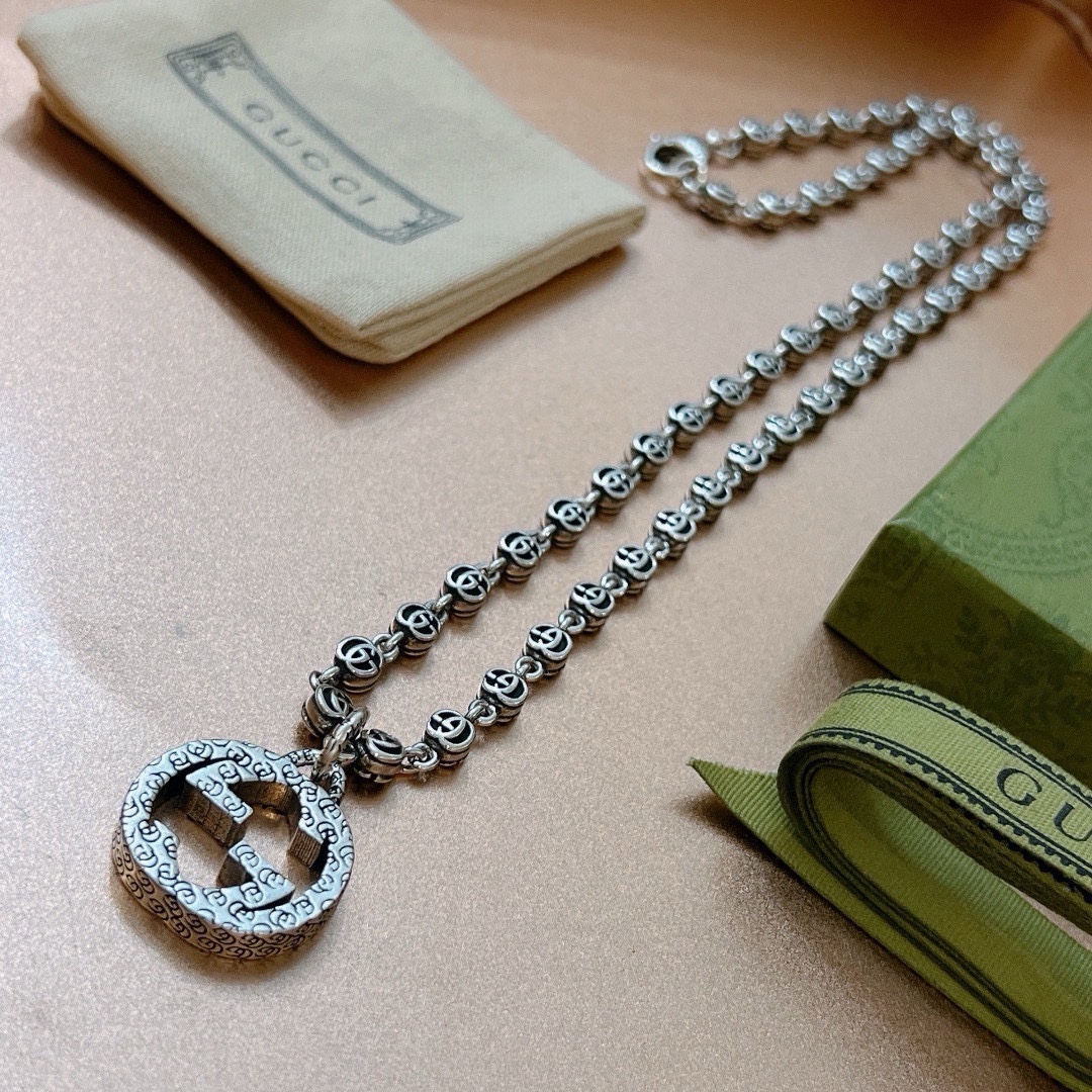 Gucci luxury necklace 9