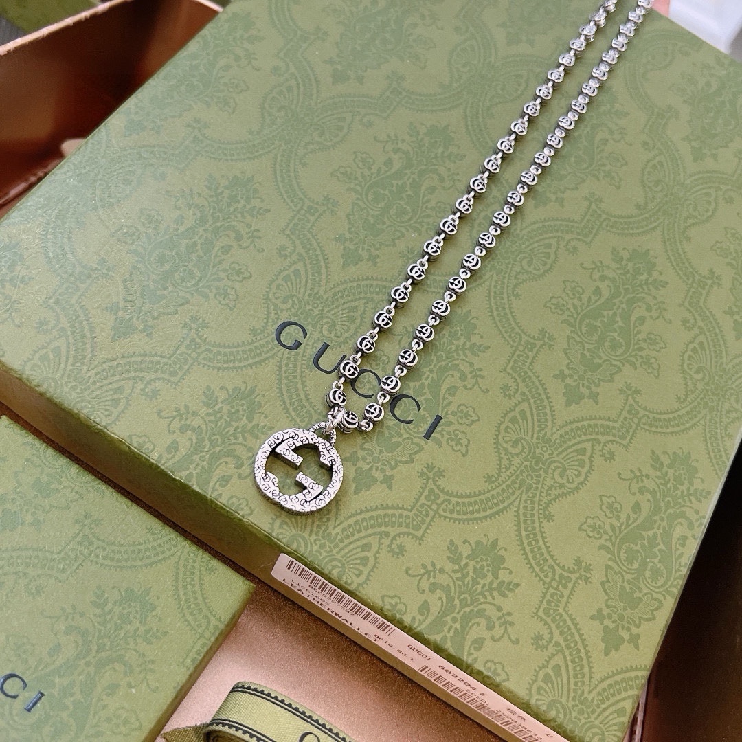 Gucci luxury necklace 8