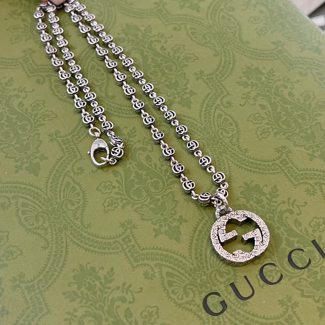 Gucci luxury necklace 4