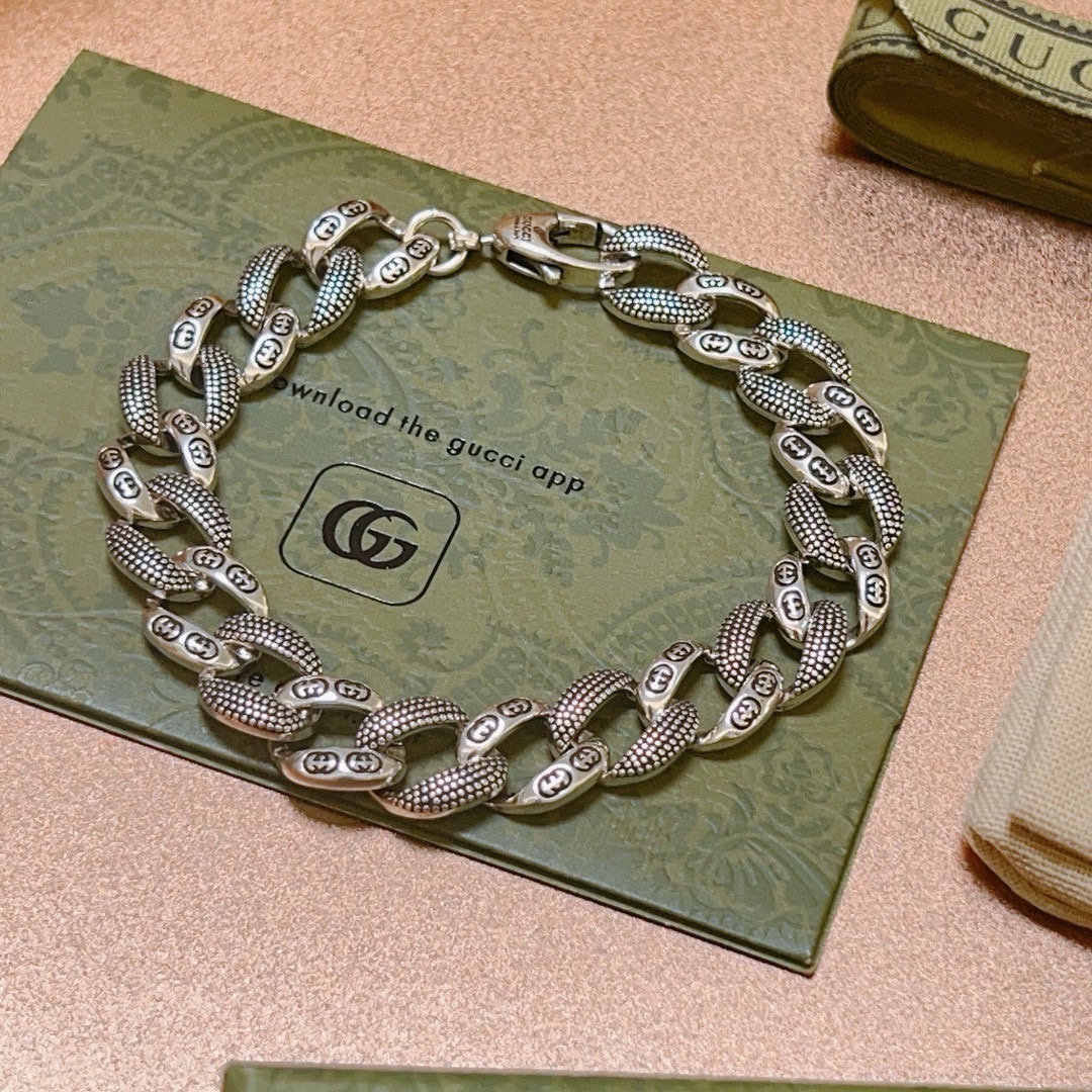 Gucci luxury designer product 8