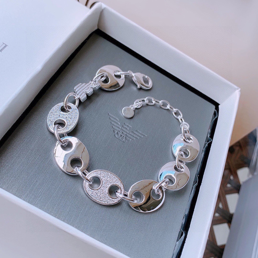¥ 300 Armani official network synchronizing the Amani bracelet with the same man and woman as the Amani 足 克 ! ! ! ! - 图片 9