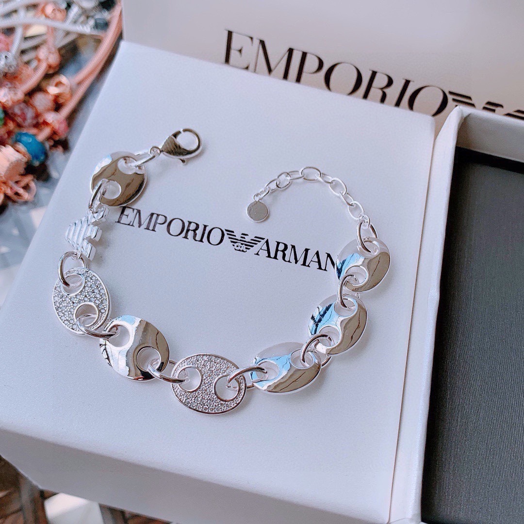 ¥ 300 Armani official network synchronizing the Amani bracelet with the same man and woman as the Amani 足 克 ! ! ! ! - 图片 5