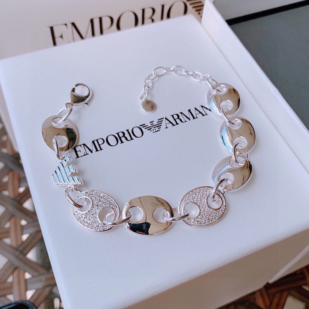 ¥ 300 Armani official network synchronizing the Amani bracelet with the same man and woman as the Amani 足 克 ! ! ! ! - 图片 4