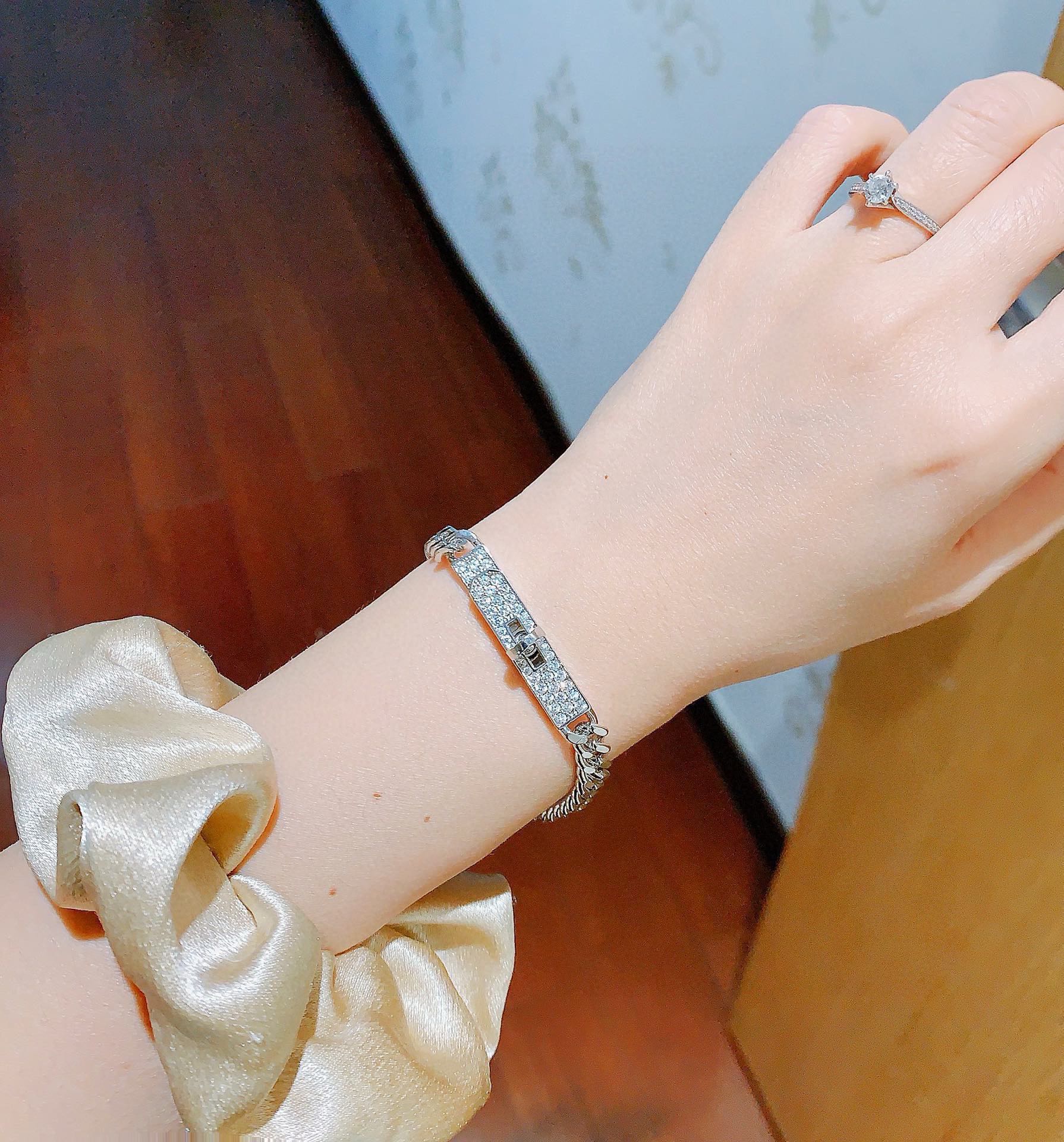 Hermès luxury bracelet 9