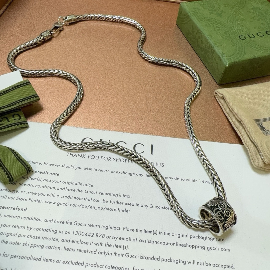 Gucci luxury necklace 4