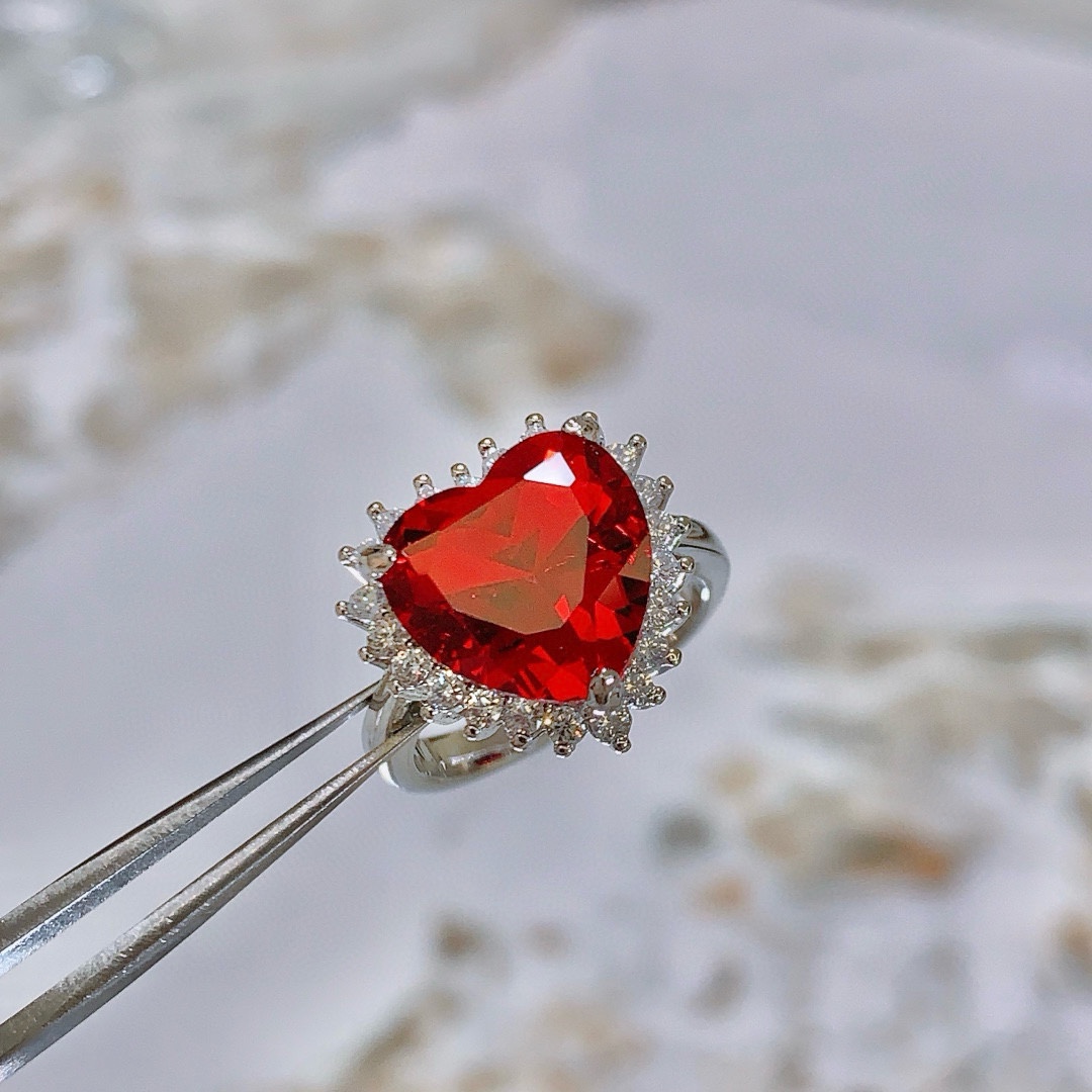 NO:106409,Chaumet, Paris, Crown, Love Series, Shangmei Ring, Diamond Ring Series, Genuine, valuable design, indeed extraordinary, Exclusive edition, imported from Germany, thick gold, does not fade, but is allergic, exclusive custom super flash high carbon diamond, beautiful, fall in love with it at a glance, self-adjust the number of codes, jewelry quality, chaumet, ring19860909批Chaumet 尚美巴黎 加冕 爱系列 尚美戒指 钻戒系列 正品价值不菲的设计果然非凡脱俗 独家开版 采用德国进口电镀厚金 不褪色不过敏 独家订制超闪高碳钻 美翻了美翻了 一眼爱上 自行调节码数,饰品精品,chaumet,ring,Jewelry