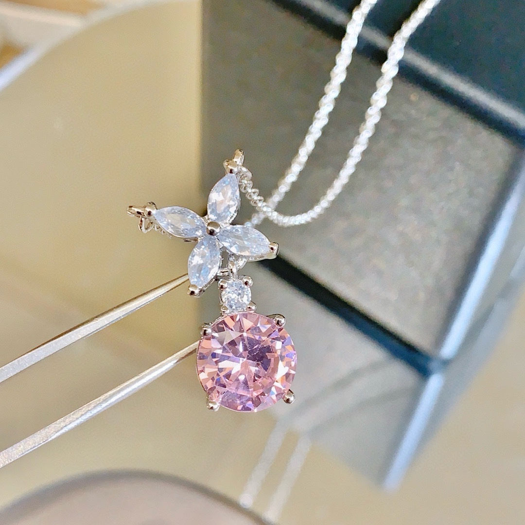 NO:106411,[Seiko Version] Shangmei Necklace CHAMUET Wave Honeycomb Series New Style High-end Customized Necklace Bee My Love Replicates the love of butterflies in the heart, brings love on your body, and builds a love nest with super shining One-to-one original list Created by thick gold electroplating Platinum Exquisite and elegant versatile Shangmei Necklace, jewelry fine, necklace19860909批【精工版本】 尚美项链CHAMUET 波浪 蜂窝 系列 新款 项链高端定制沿用尚美蜂窝Bee My Love 将蝴蝶的爱情复刻于心间,把爱带在身上,共筑爱巢超级闪耀 一比一原单 厚金电镀打造 白金 精致优雅百搭 尚美项链,饰品精品,necklace,Jewelry