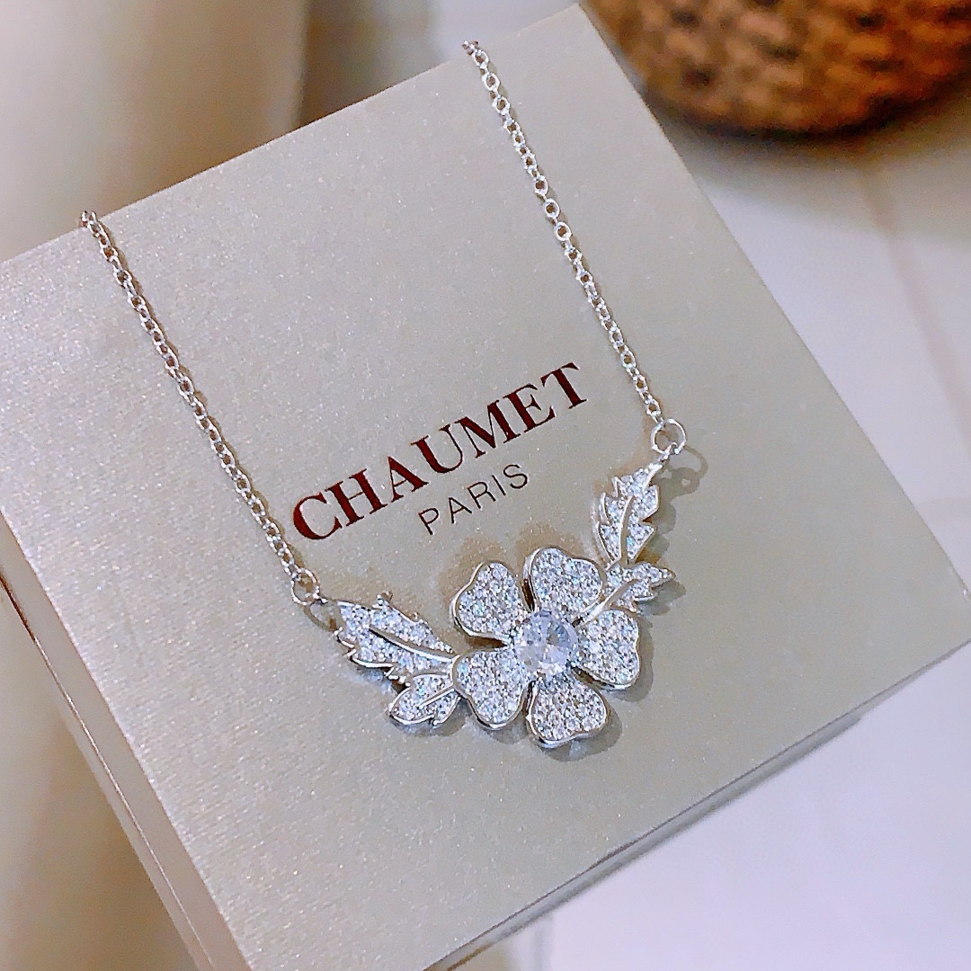 NO:106416,CHAMUET series New style necklace high-end customization continues with high carbon diamond Bee My Love Replicating the love of flowers in the heart, bringing love on your body, building a love nest together, and super shining one-to-one original list, made of thick gold electroplating, platinum, exquisite and elegant versatile Shangmei necklace, jewelry quality, necklace19860909批 尚美项链CHAMUET系列 新款 项链高端定制沿用高碳钻Bee My Love 将花的爱情复刻于心间,把爱带在身上,共筑爱巢超级闪耀 一比一原单 厚金电镀打造 白金 精致优雅百搭 尚美项链,饰品精品,necklace,Jewelry